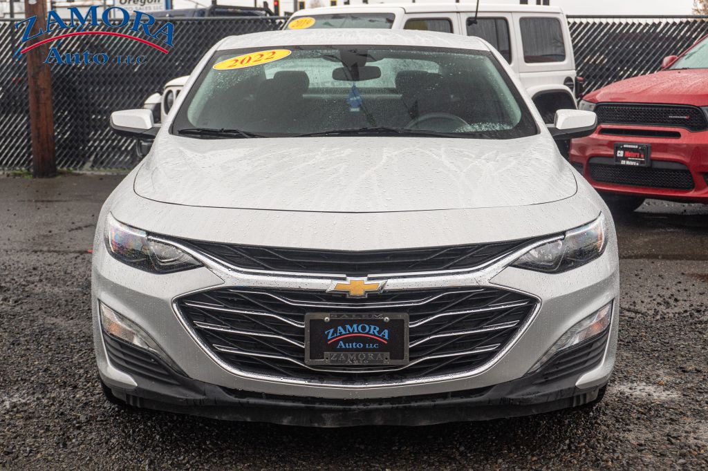 2022 Chevrolet Malibu Image 2