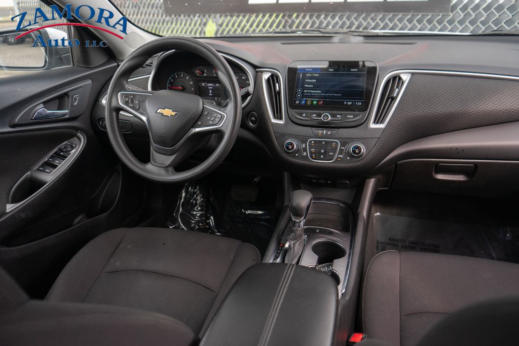 2022 Chevrolet Malibu Image 12