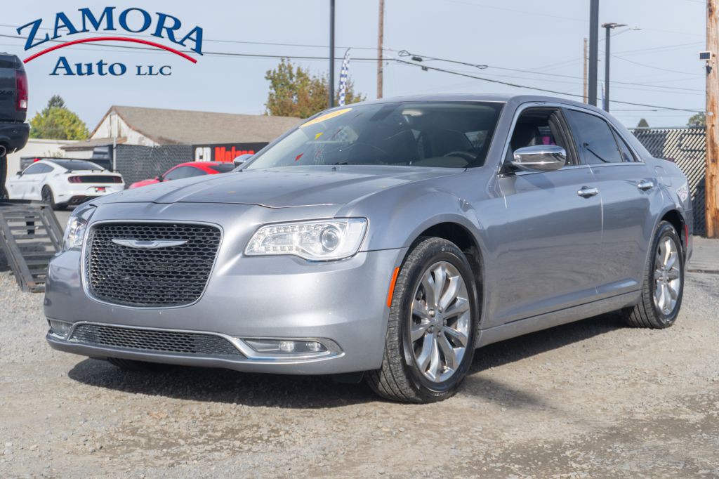 2016 Chrysler 300 Image 3