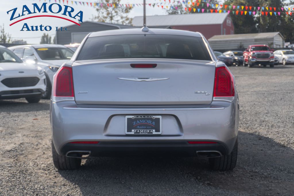 2016 Chrysler 300 Image 5