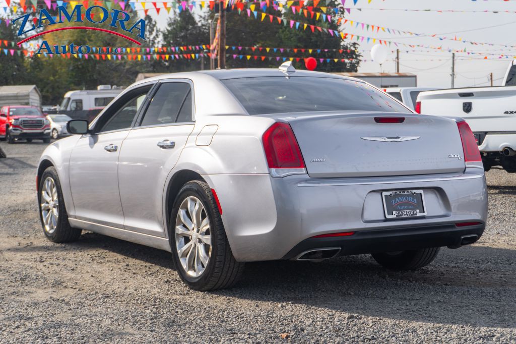2016 Chrysler 300 Image 6