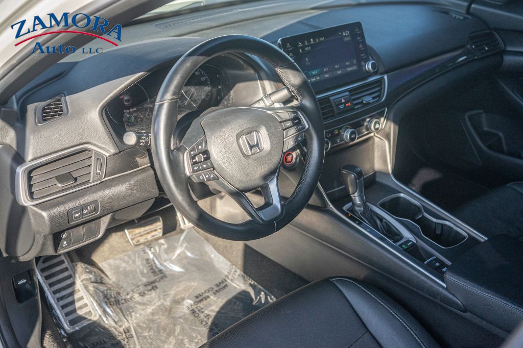 2019 Honda Accord Image 7