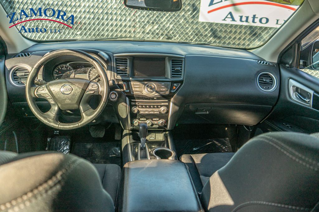 2019 Nissan Pathfinder Image 17