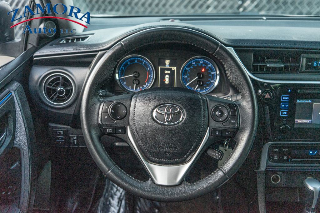2018 Toyota Corolla Image 12