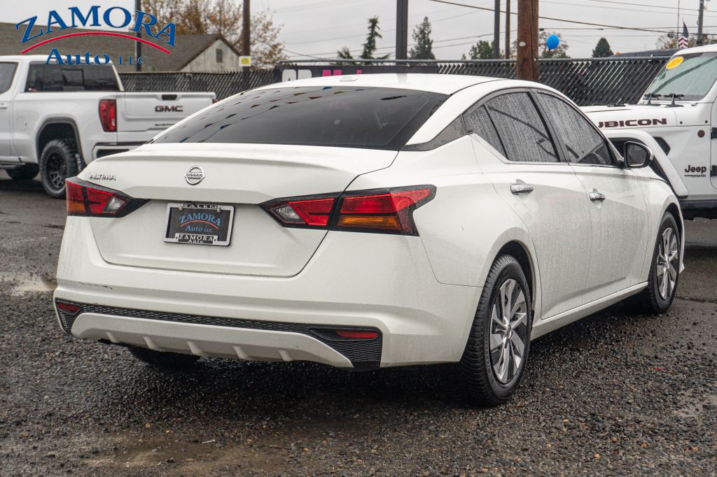 2019 Nissan Altima Image 6