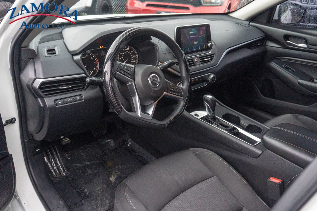 2019 Nissan Altima Image 7