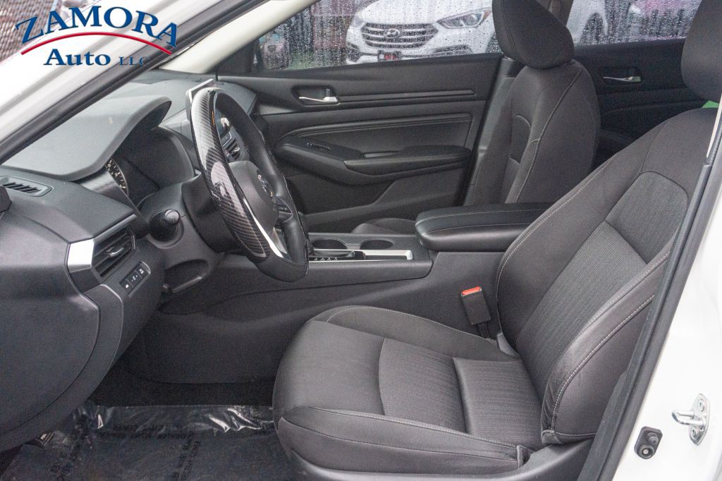 2019 Nissan Altima Image 8