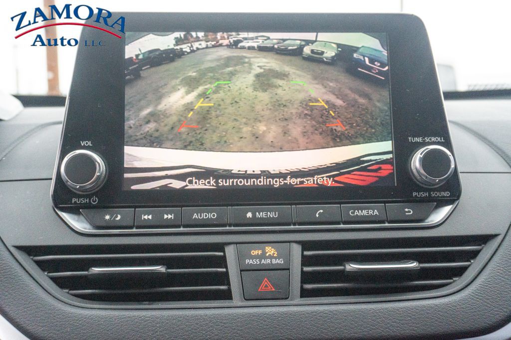 2019 Nissan Altima Image 11