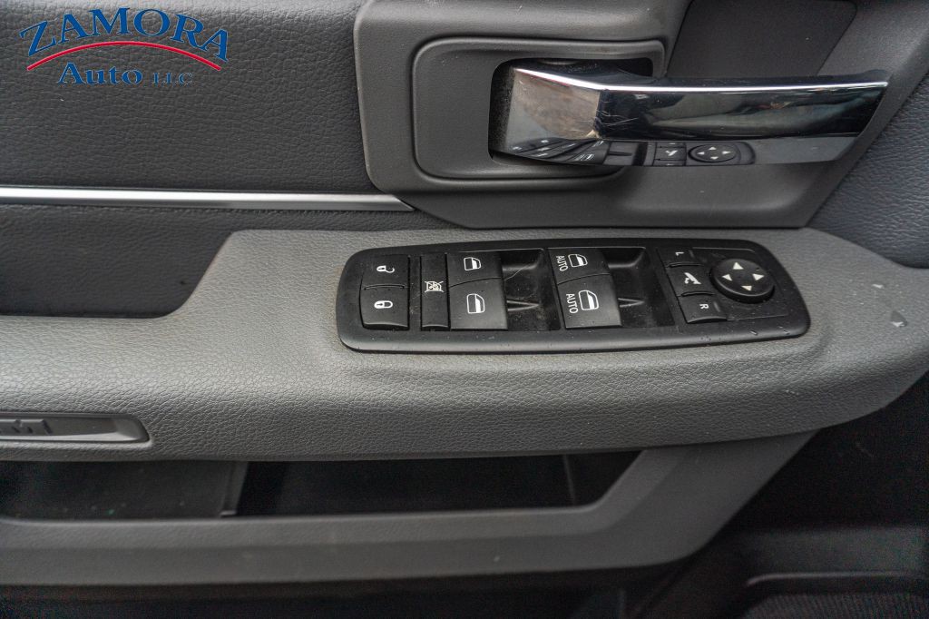 2017 RAM 1500 Image 8