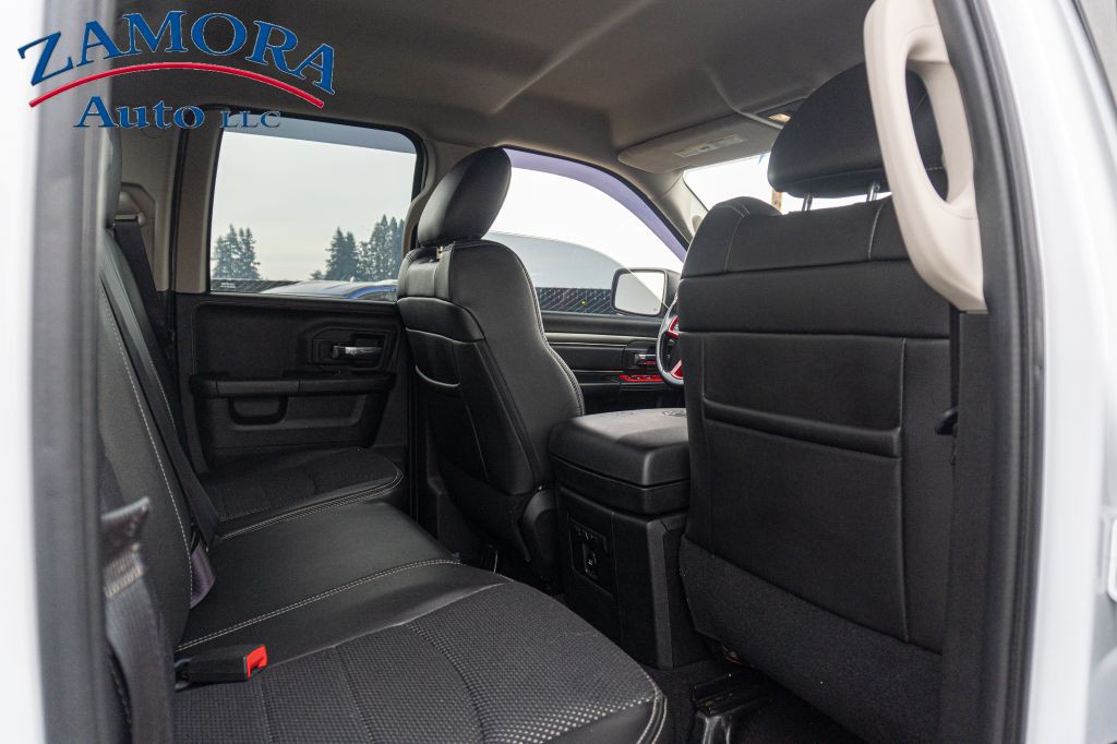 2015 RAM 1500 Image 10