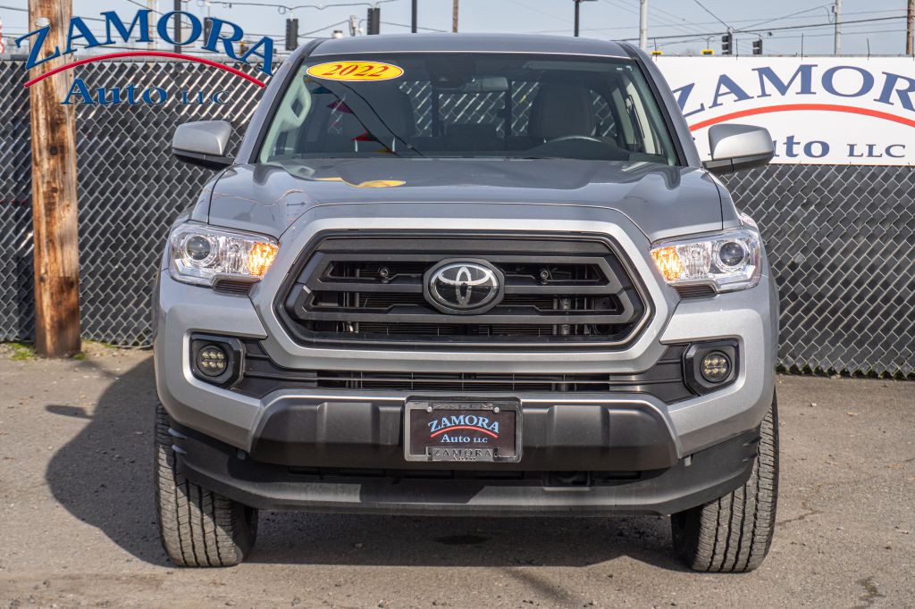 2022 Toyota Tacoma Image 2