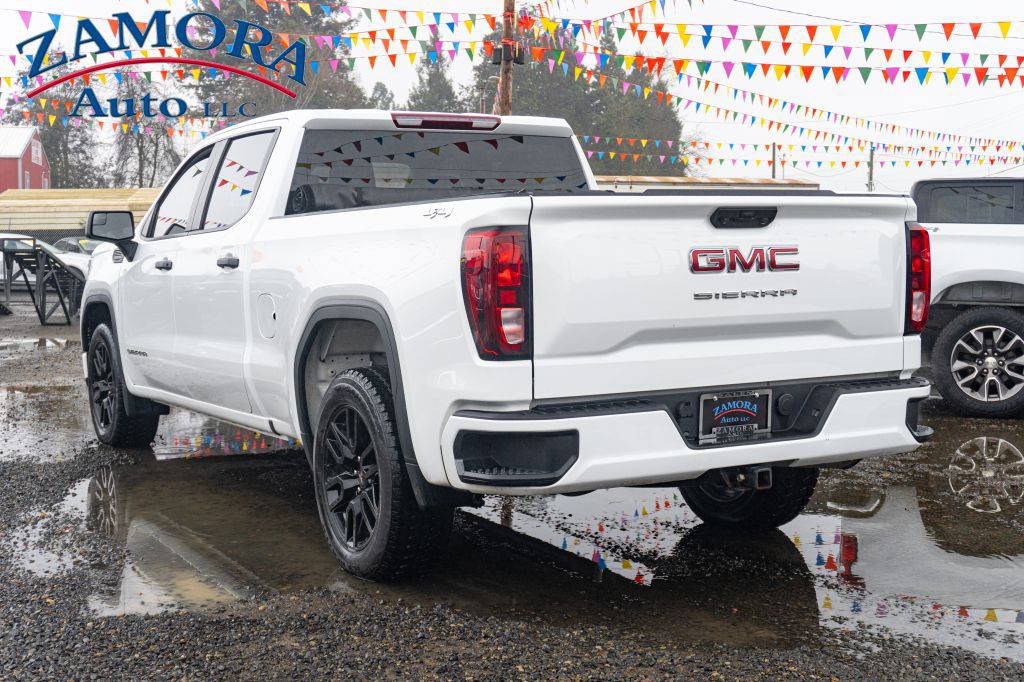 2024 GMC Sierra Image 4