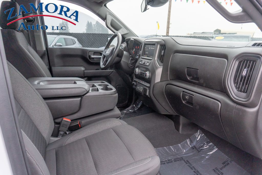 2024 GMC Sierra Image 11