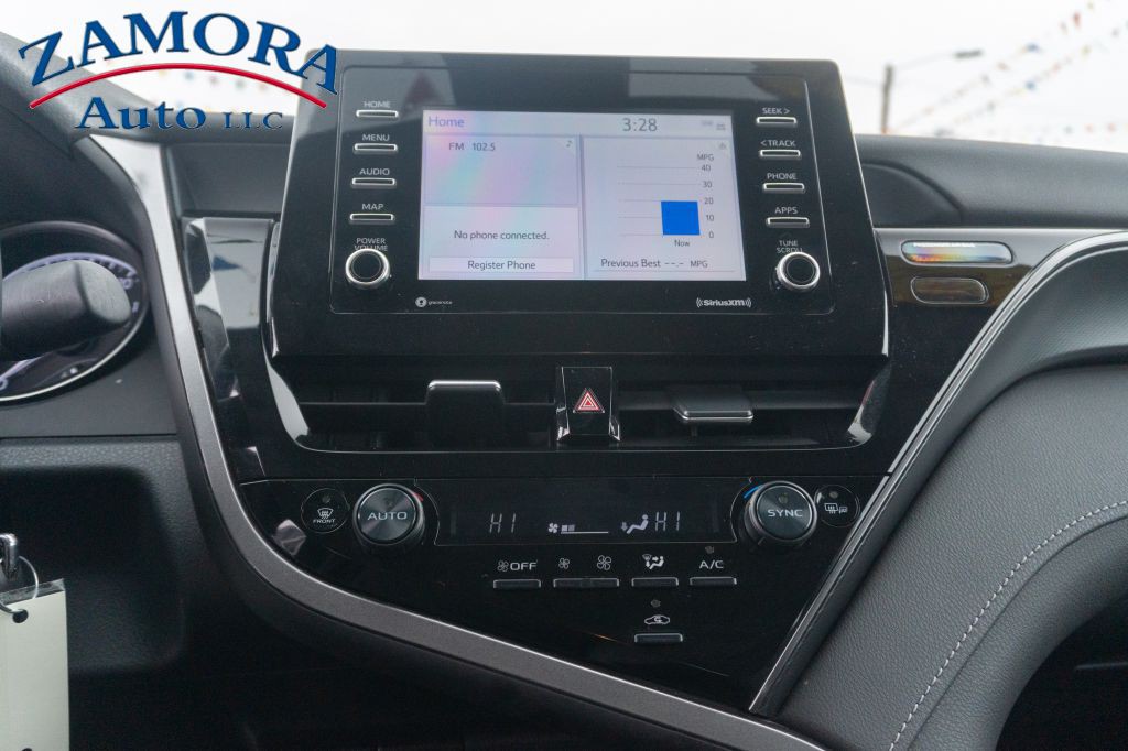 2024 Toyota Camry Image 11