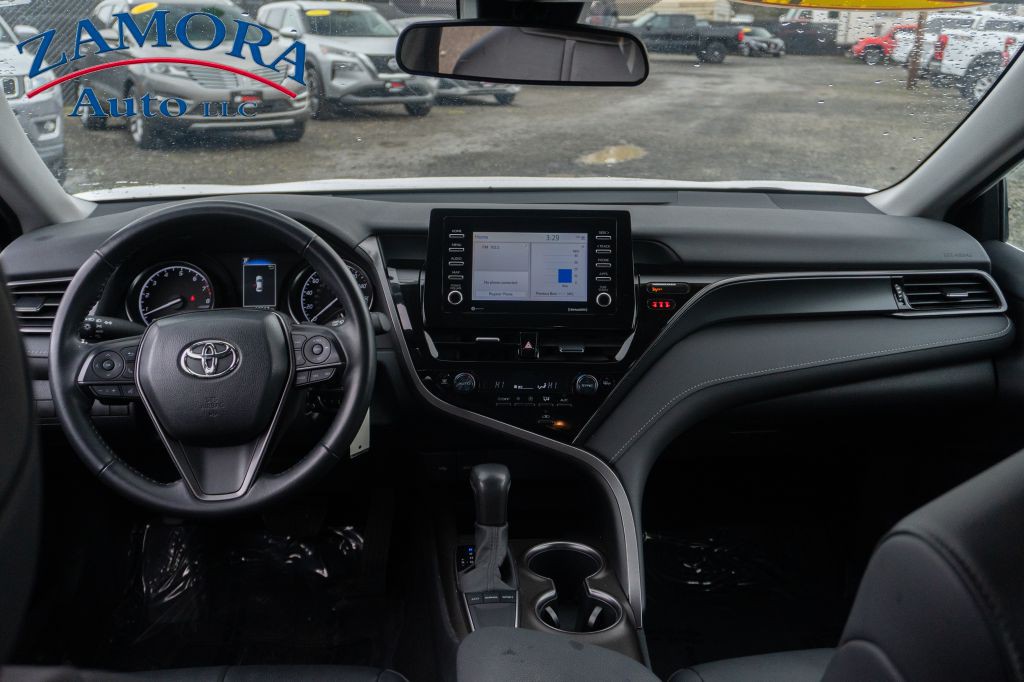 2024 Toyota Camry Image 16