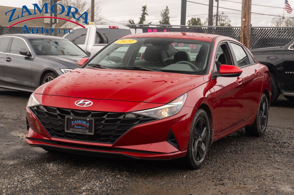 2023 Hyundai Elantra Image 3