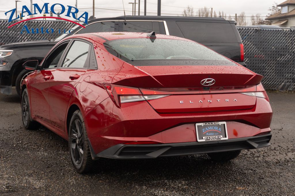 2023 Hyundai Elantra Image 4