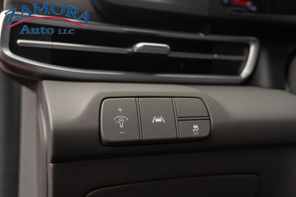 2023 Hyundai Elantra Image 9