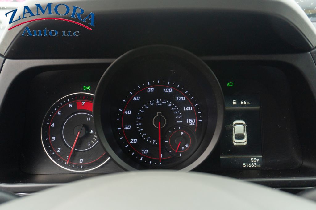 2023 Hyundai Elantra Image 10