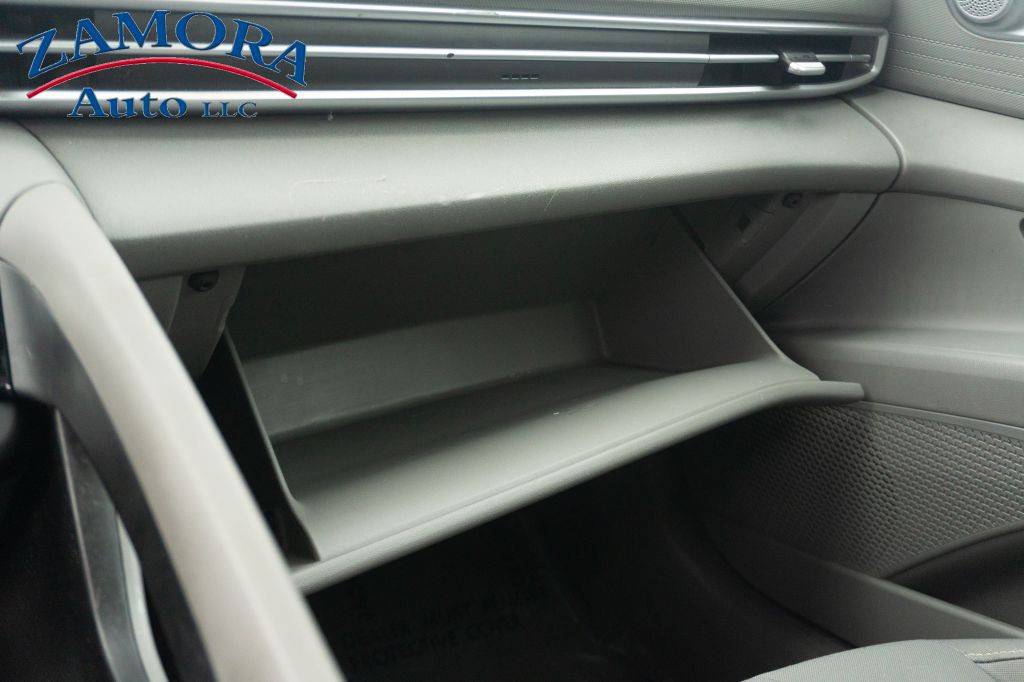 2023 Hyundai Elantra Image 13