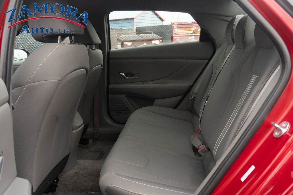 2023 Hyundai Elantra Image 15