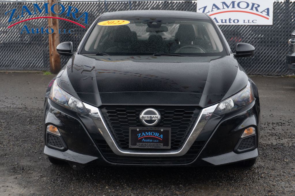 2022 Nissan Altima Image 2