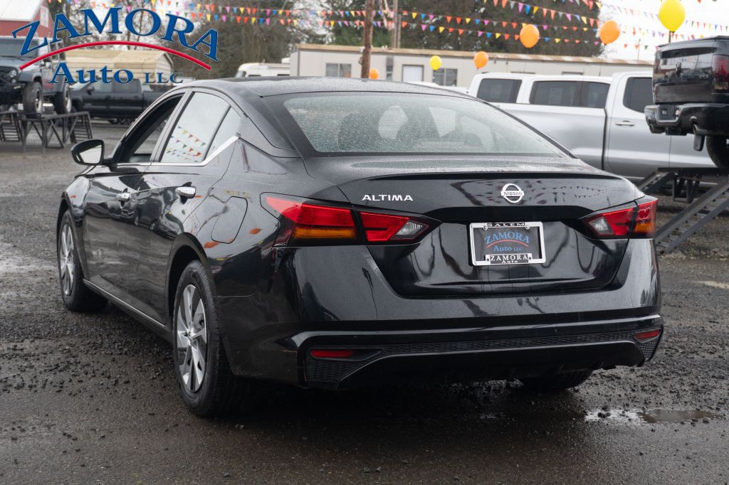 2022 Nissan Altima Image 4
