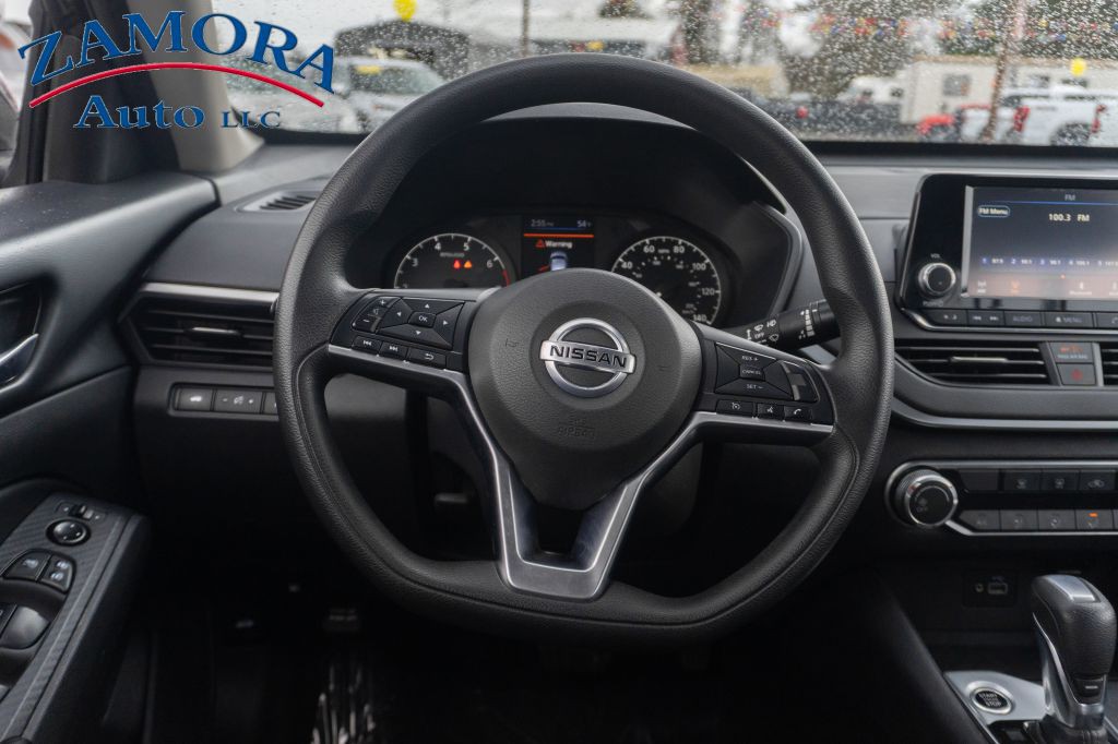 2022 Nissan Altima Image 14