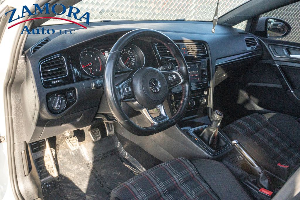 2018 Volkswagen GTI Image 7
