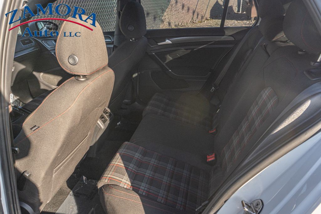 2018 Volkswagen GTI Image 13