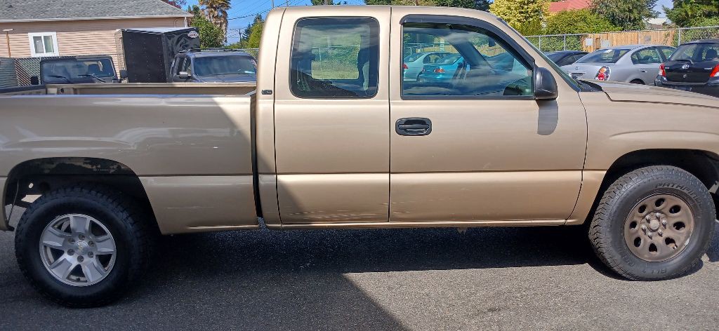 2005 Chevrolet Silverado 1500 Image 4