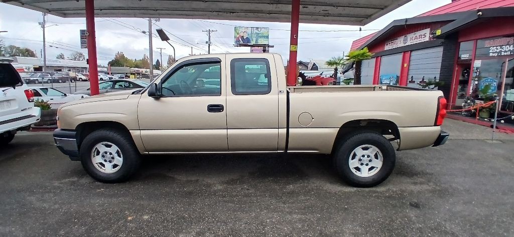 2005 Chevrolet Silverado 1500 Image 3