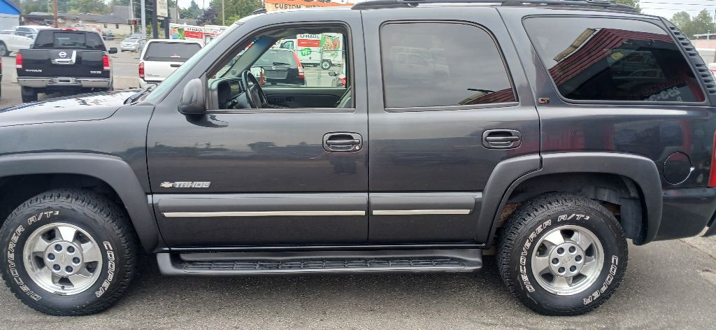 2003 Chevrolet Tahoe Image 3