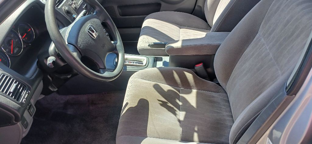 2005 Honda Civic Image 10