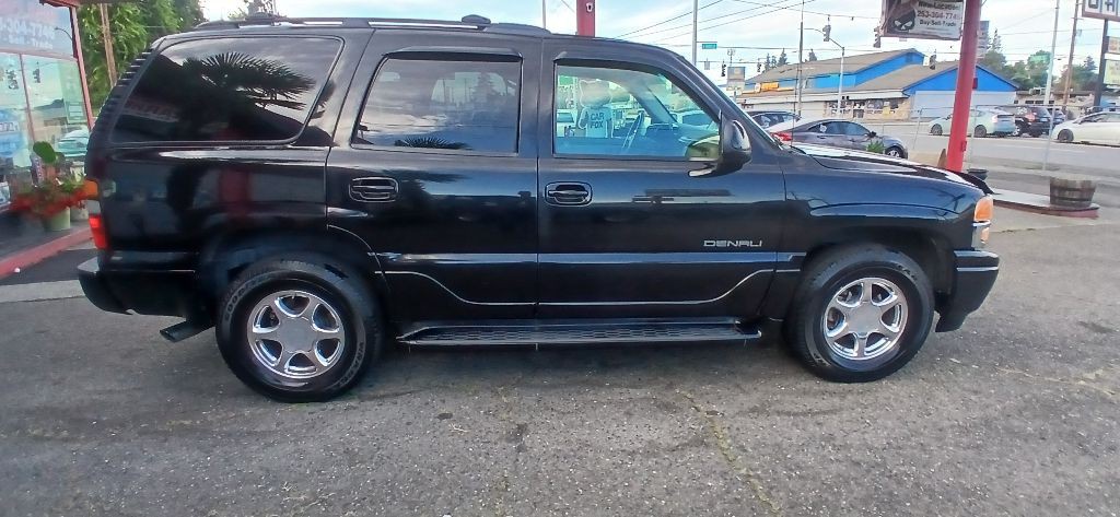 2006 GMC Yukon Image 1