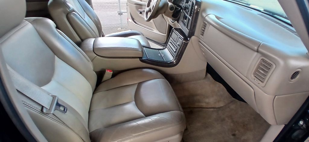 2006 GMC Yukon Image 11