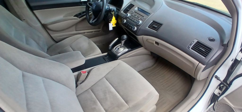 2011 Honda Civic Image 12
