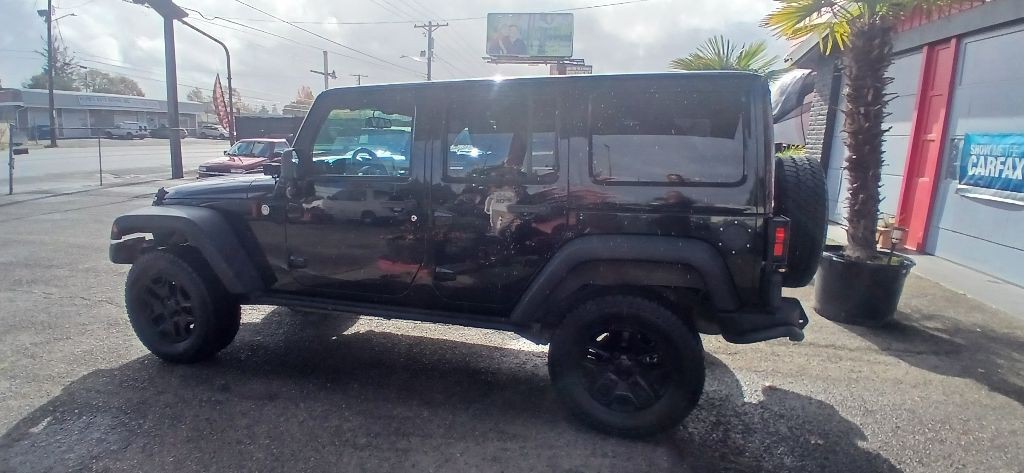 2013 Jeep Wrangler Unlimited Image 11