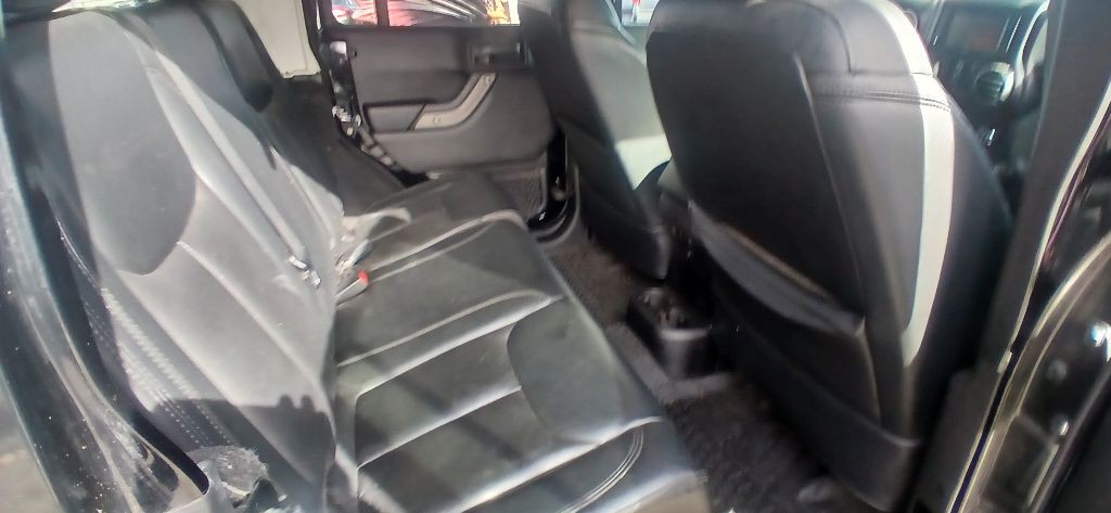 2013 Jeep Wrangler Unlimited Image 18