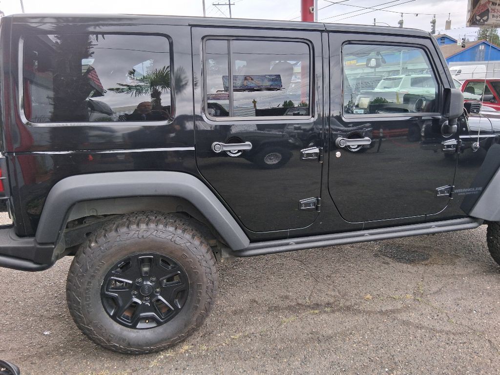 2013 Jeep Wrangler Unlimited Image 9