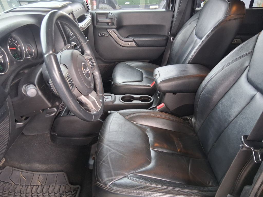 2013 Jeep Wrangler Unlimited Image 13