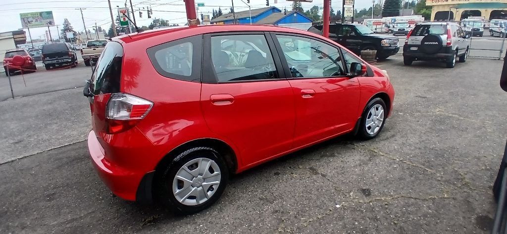2013 Honda Fit Image 6