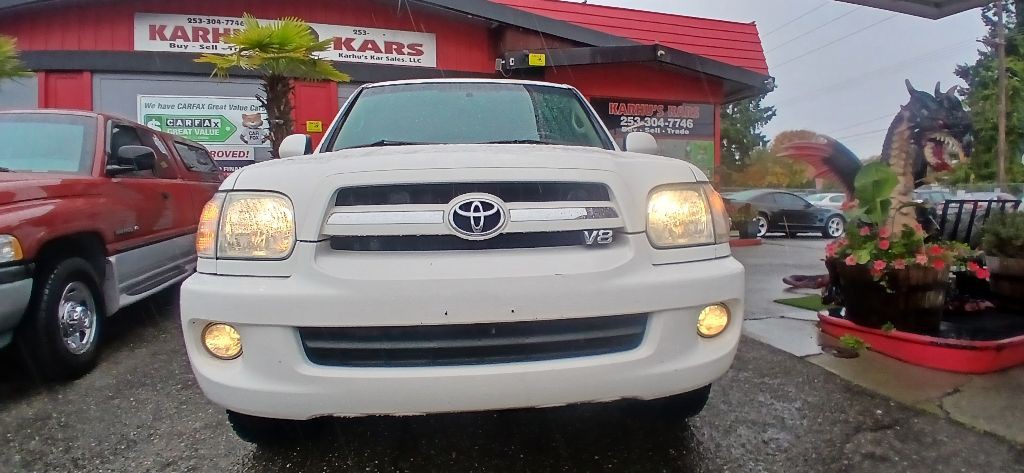 2006 Toyota Sequoia Image 2