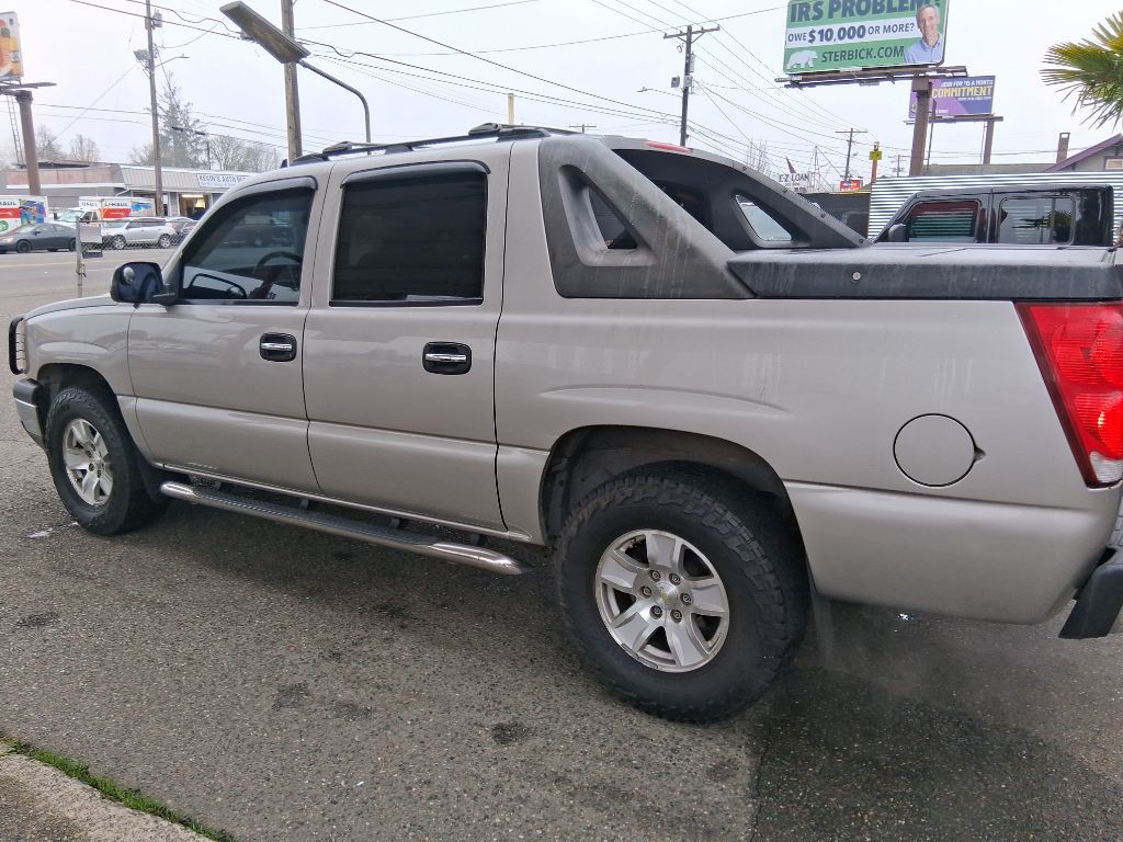 2006 Chevrolet Avalanche Image 6