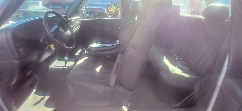 2002 Chevrolet Silverado 1500 Image 8