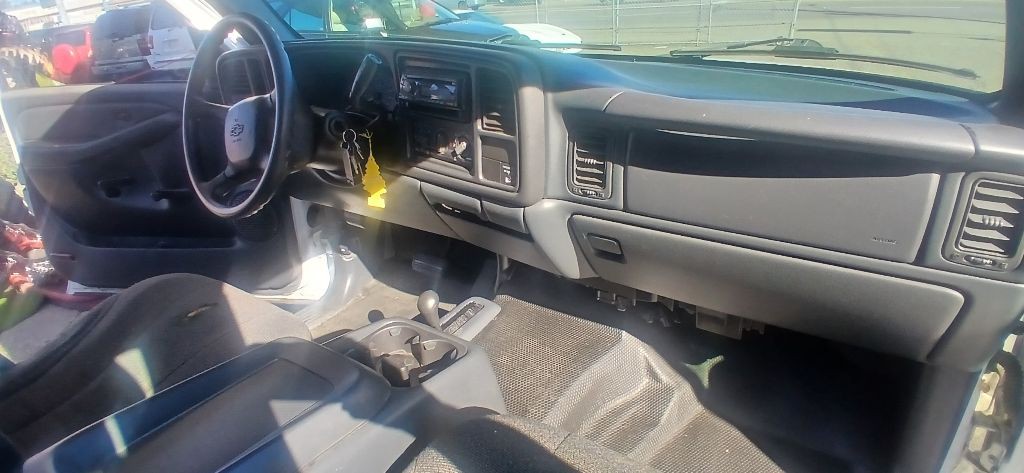2002 Chevrolet Silverado 1500 Image 11