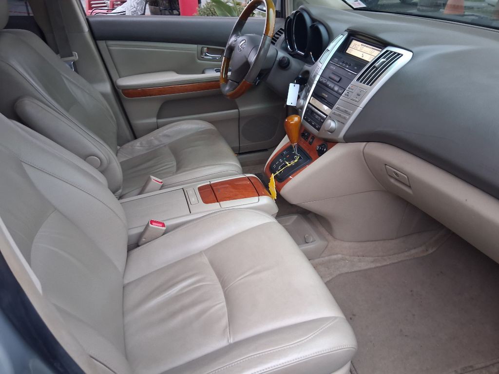 2005 Lexus RX Image 8