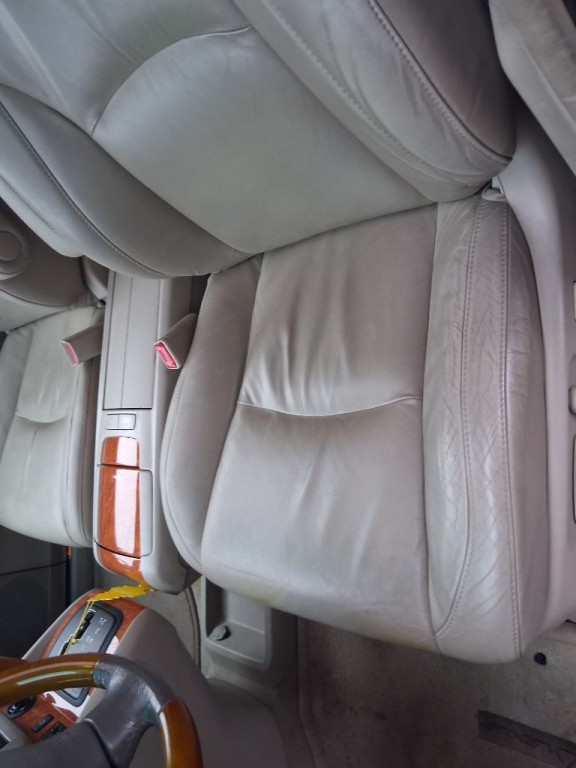 2005 Lexus RX Image 10