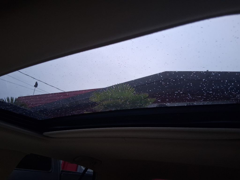 2005 Lexus RX Image 14