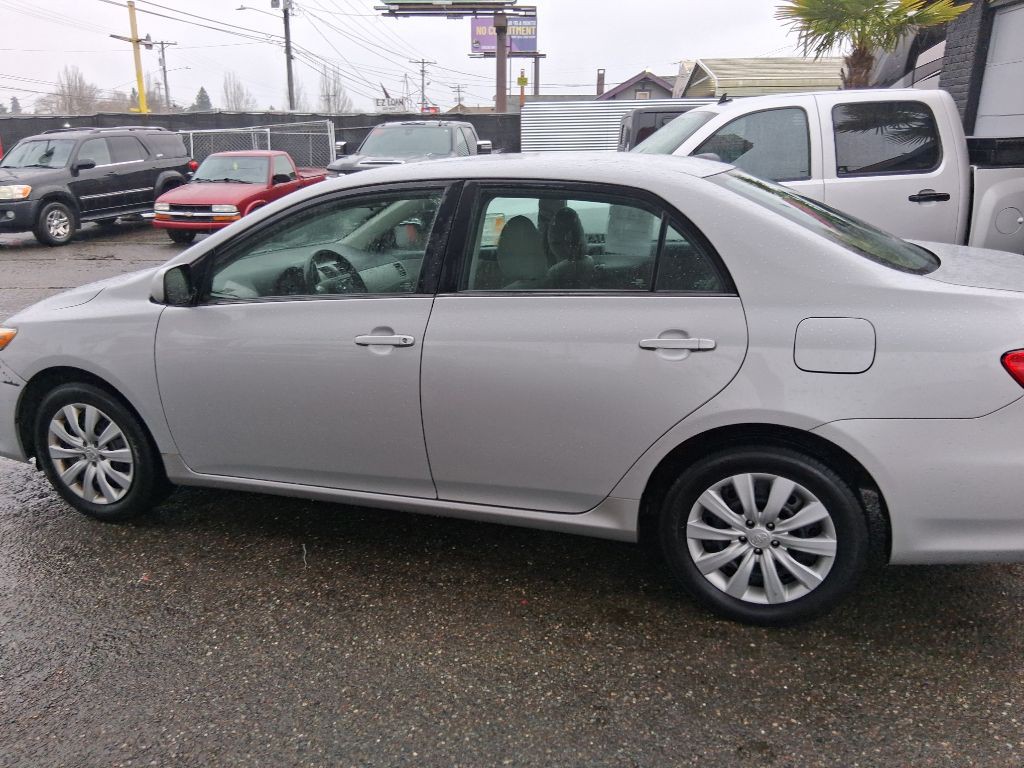 2013 Toyota Corolla Image 6